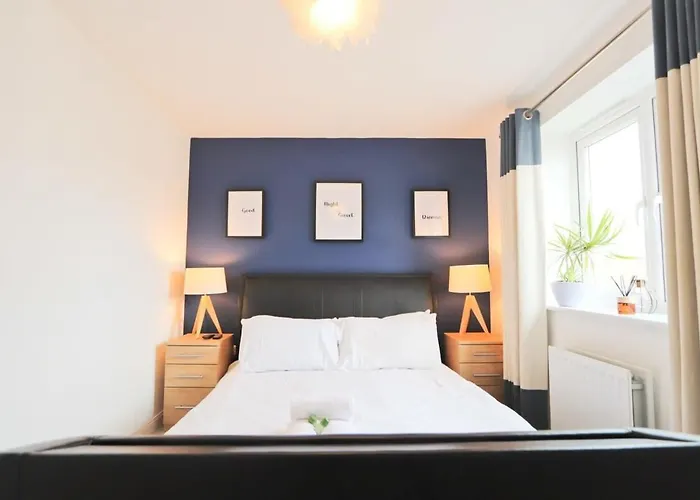 Broad Leaze 2 * Bristol